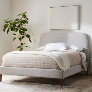 Camilla Bed – Wood Legs